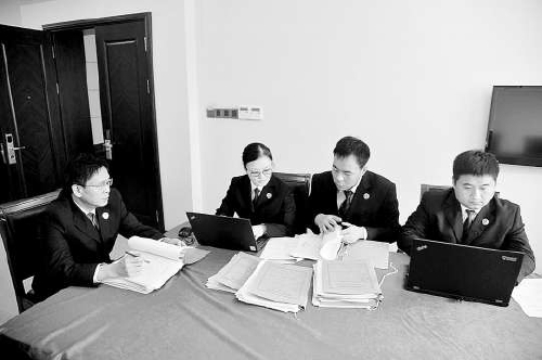 山東一區(qū)長(zhǎng)成囚徒 “花式”貪污受賄200余萬元